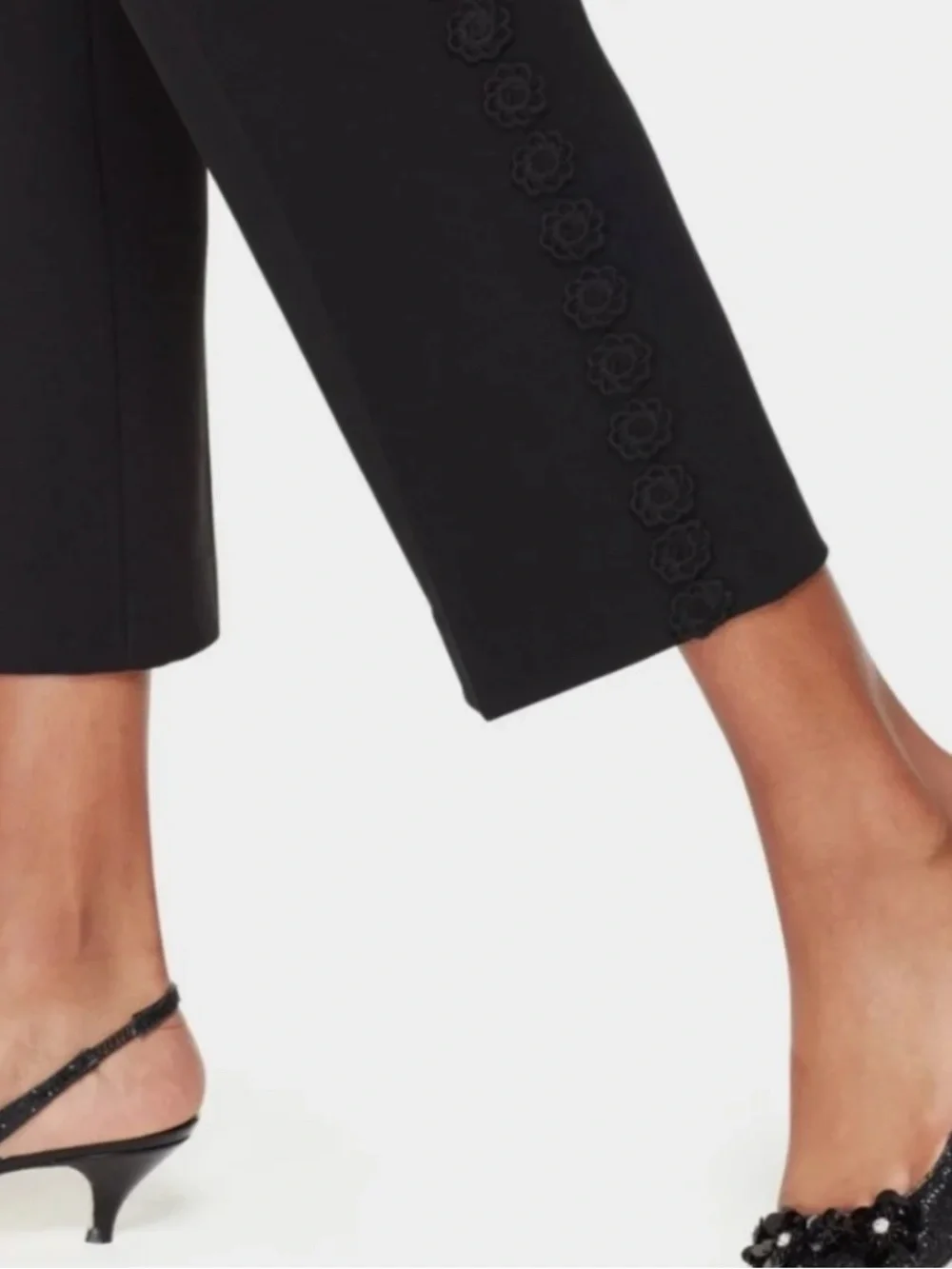 Kate Spade “Checking In” Cropped Black Button-Trim Floral Accent Pants 8